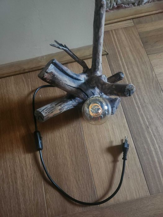 Продавам уникална лампа