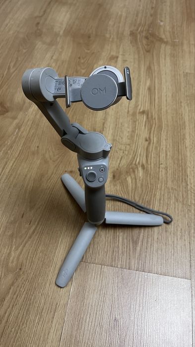 Стедикам DJI Osmo Mobile 4 SE стабилизатор