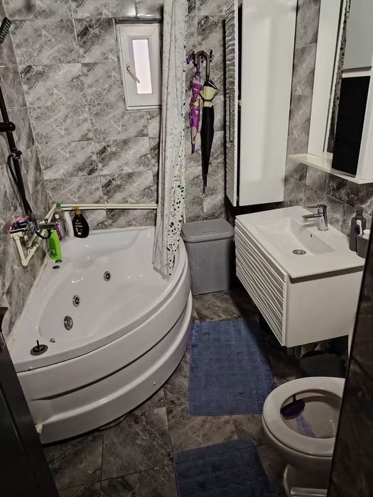 Vând apartament cu 2 camere