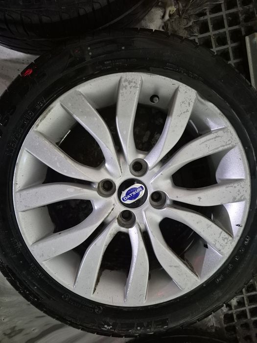 Продам диски с летними шинами