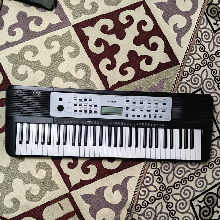 Синтезатор Yamaha PSR-E273