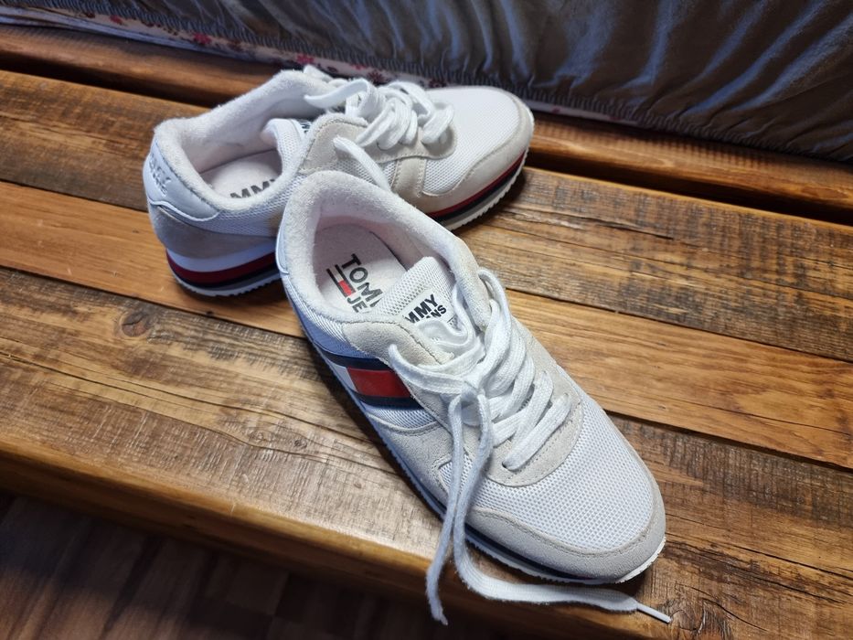 Adidasi dama TOMMY Hilfiger