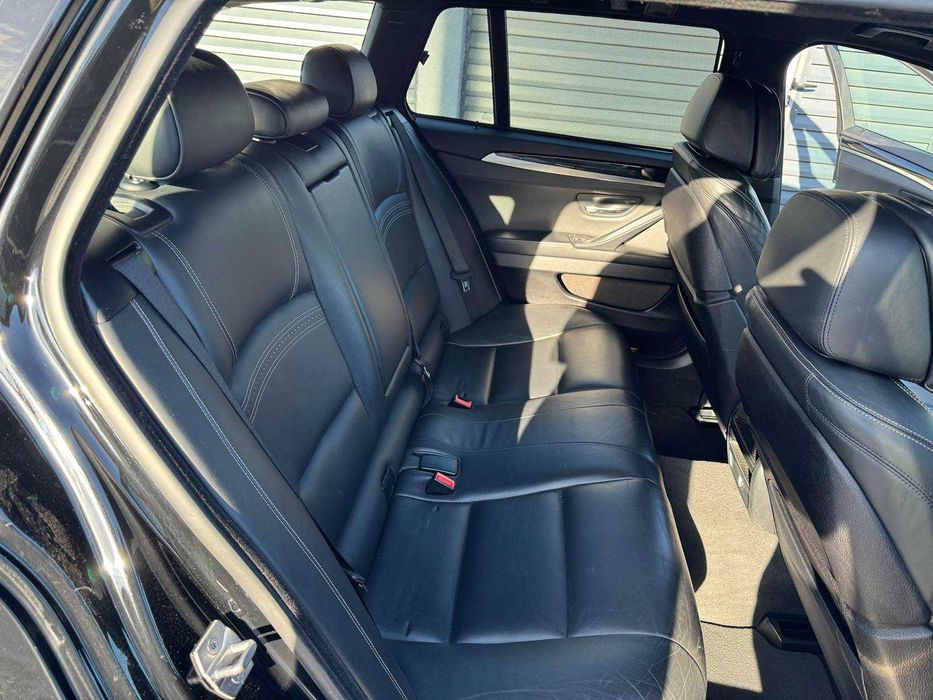 Продавам  BMW 530D M Packet