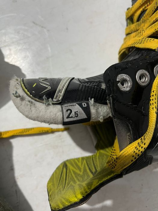Продам коньки bauer 4X