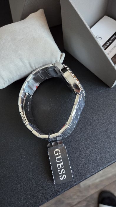 Ceas original Guess nou in cutie
