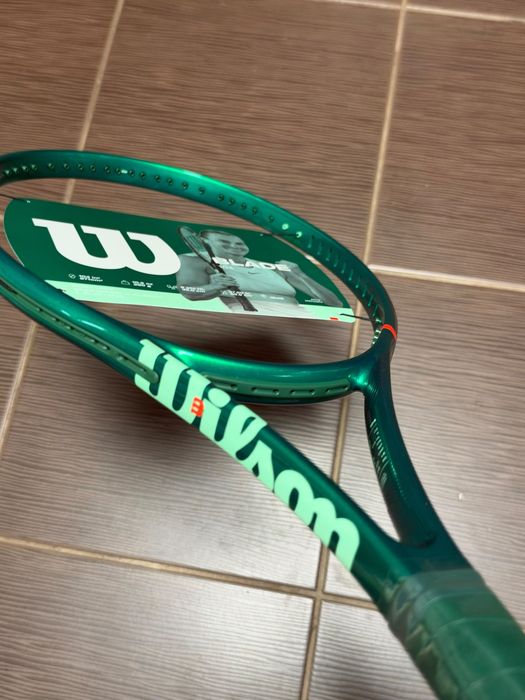 Racheta tenis Wilson Blade V10 100 US Open 2026 si 104 (Noi, Sigilate)