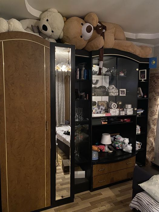 Продам стенку,есть торг