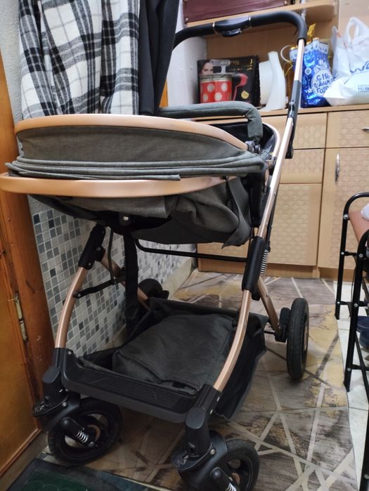 Продам детскую коляску