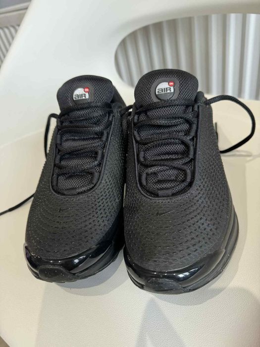 маратонки nike dn  38,5