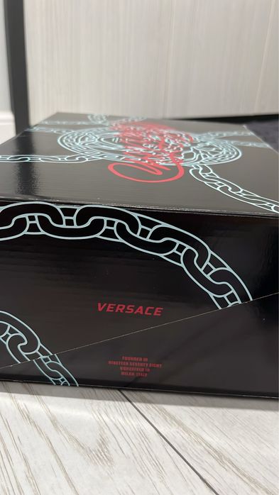 Versace Chain Reaction