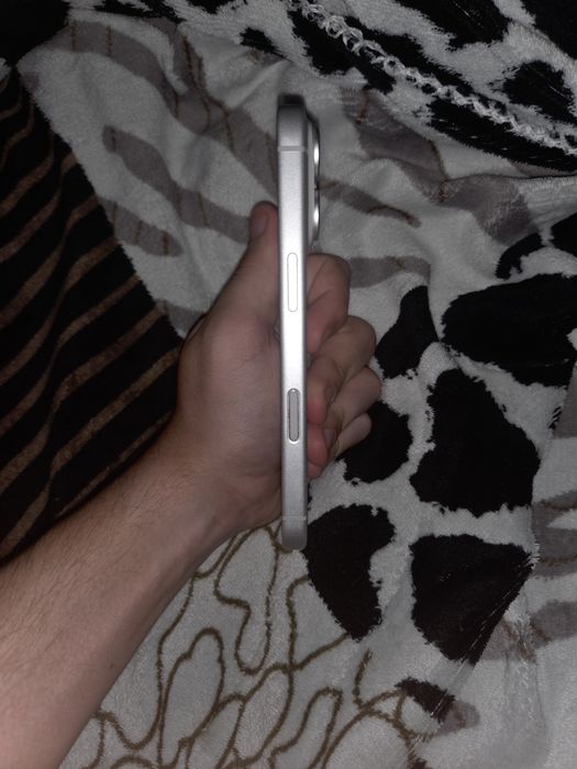 Iphone 17 pro silver