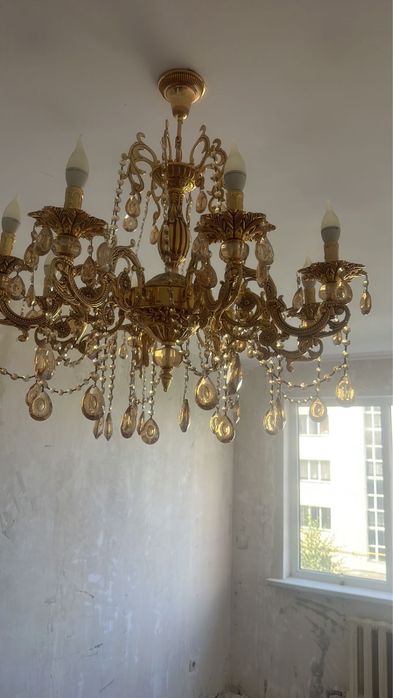 Красивые люстры в зал