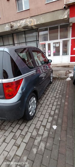 Vând mașină pegeout