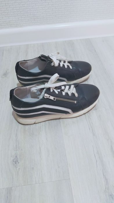 Обувь летняя                  .