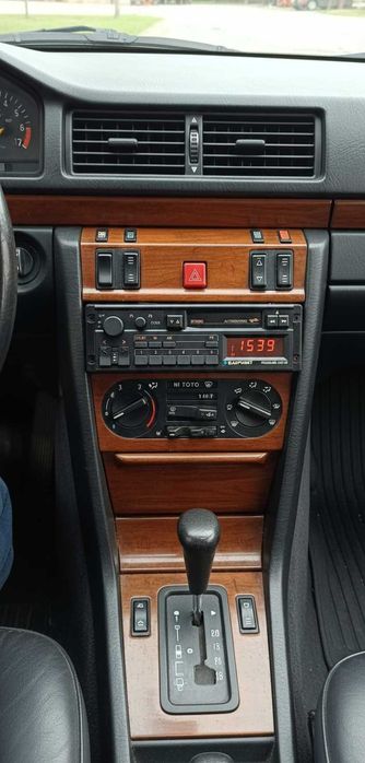 radio casetofon auto : mercedes bmw atestat vehicul istoric