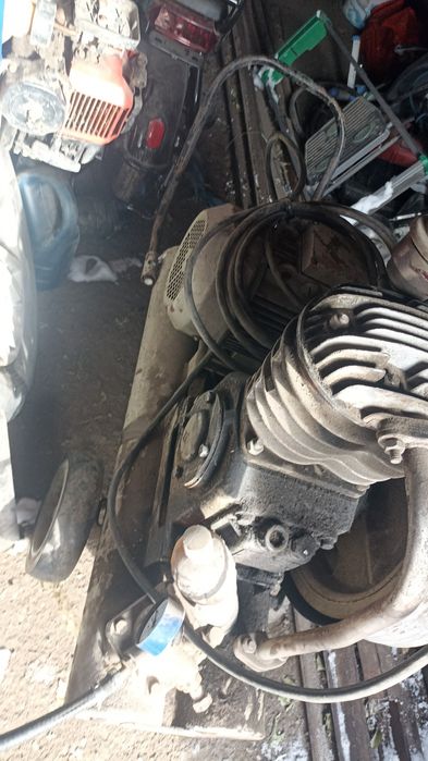 Компрессор отличный