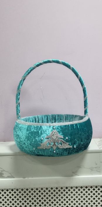 Продам корзины под подарки и калта