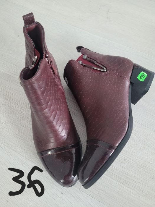 De vânzare ghete dama 45lei bucata