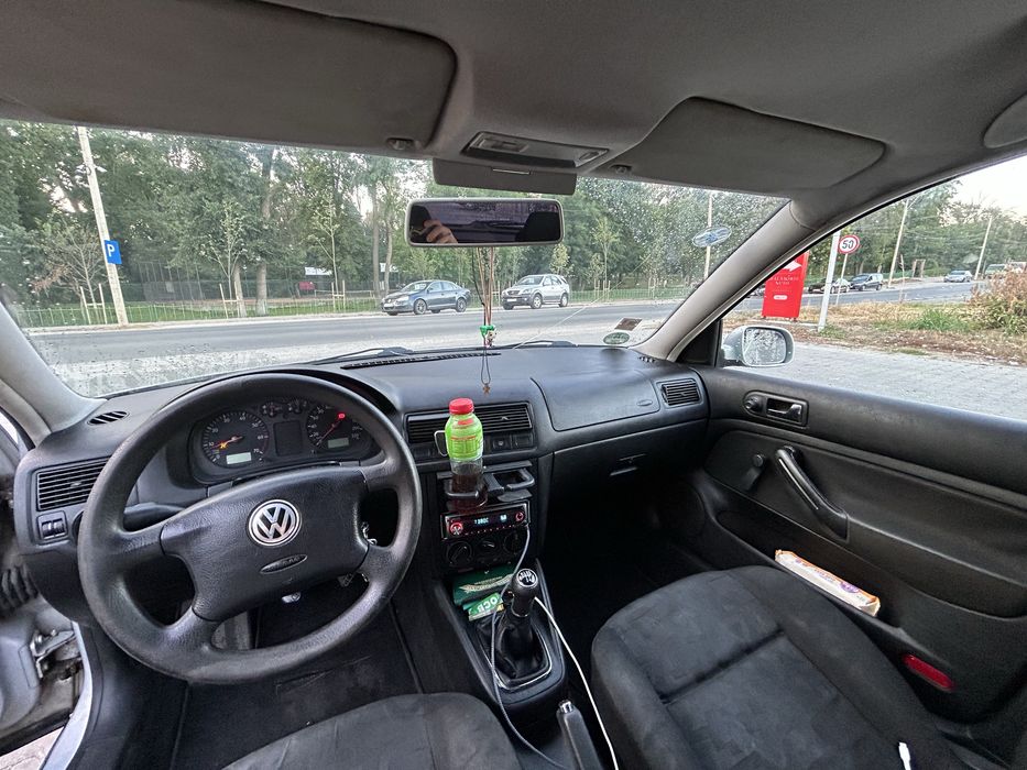 VOLKSWAGEN Golf 2000 — imagine 5