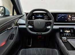 Voyah Chasing Light AWD 730 km nasiya savdo