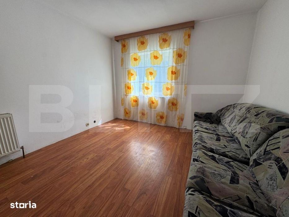 Apartament 3 camere, 70mp zona centrala Micro 2, Hunedoara