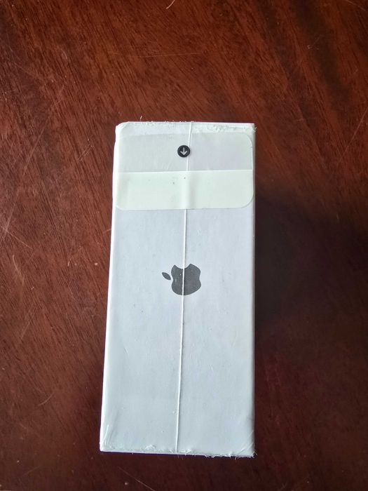 Apple AirPods Pro with MagSafe charging case - неразопакован