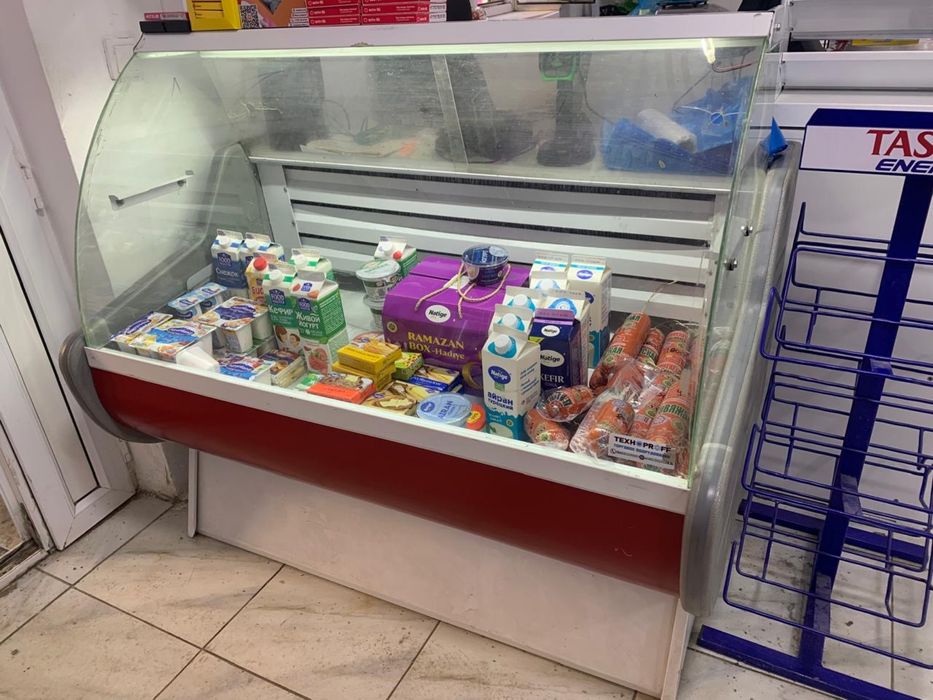 Витринный холодильник