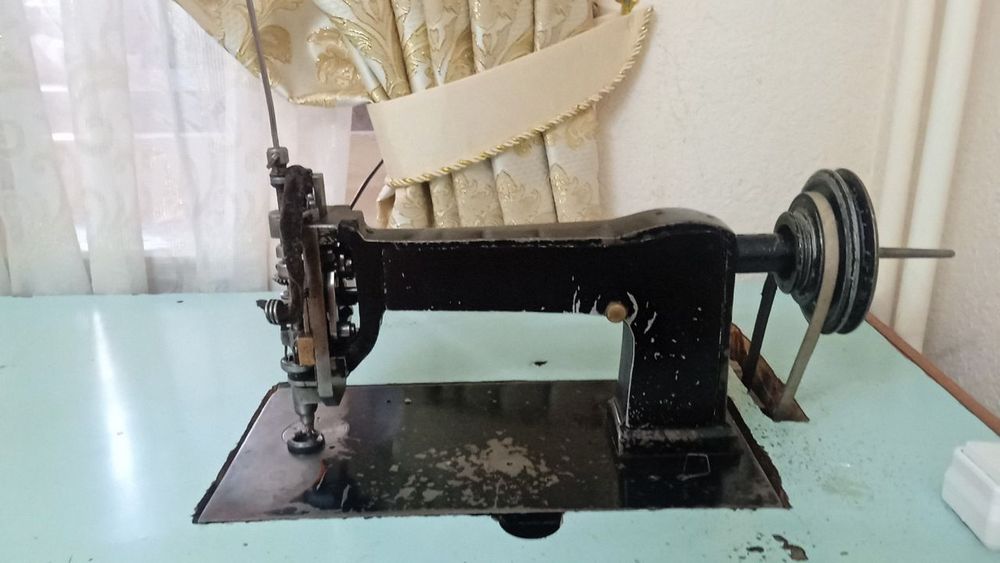 Popop moshinka sotiladi