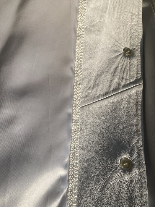 Haina superba din piele