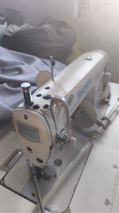 Vand Masini de cusut