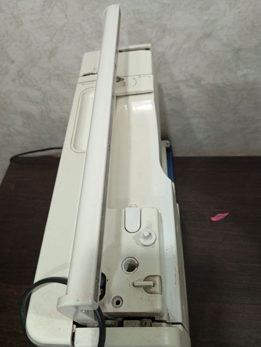 Продам вышивальную машинку