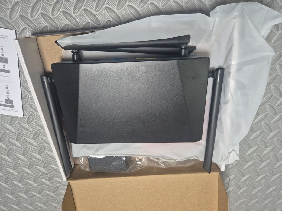 Router wireless 4G LTE, SIM CARD SLOT, 300Mbps, 4 Antene