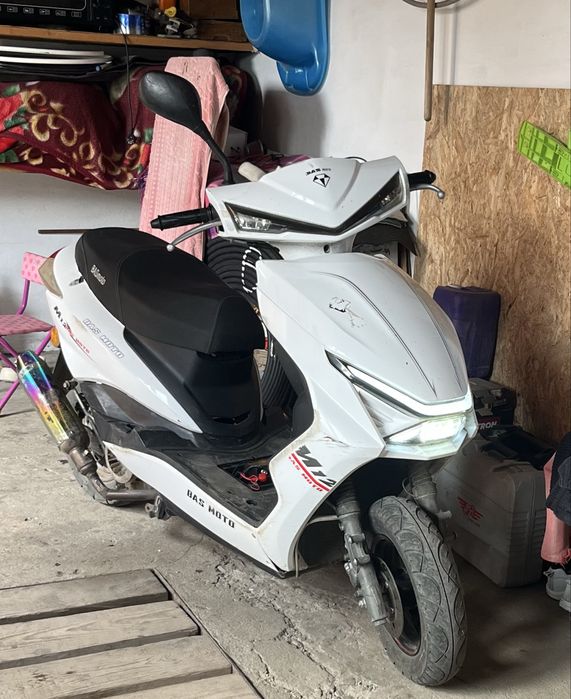 Продам скутер м12