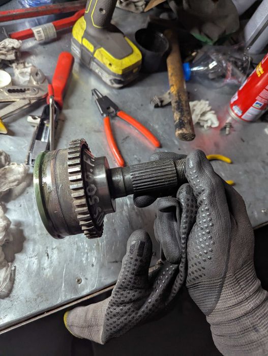 Шрус граната Мазда кседос, 626 оригинал