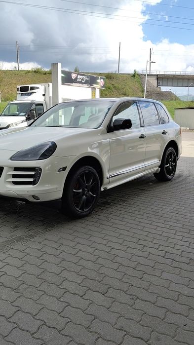 PORSCHE Cayenne 2010 — imagine 3