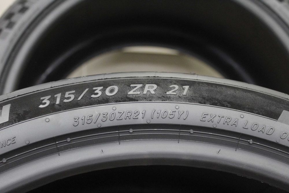 255/35-20 и 315/30-21 Michelin Porsche