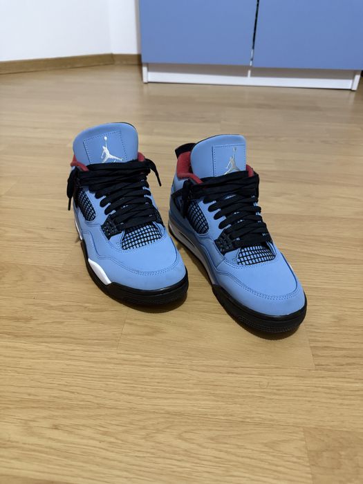 Air Jordan 4 Travis Scott