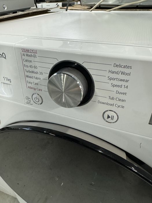 Maşină de spălat rufe LG F4WR711S2W