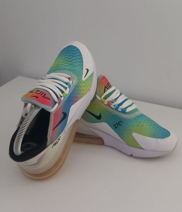 Adidasi damă , bine întreținuți