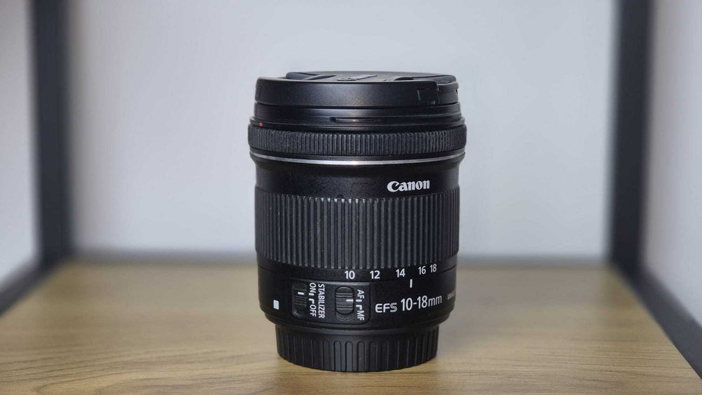 Canon EOS 80D + 50mm f/1.8 STM + 18-55 IS STM + Grip + 4 Baterii + Incarcator