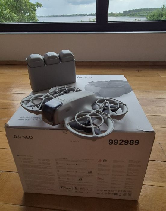 Dronă DJI Neo Fly More Combo (3 baterii + Charging Hub)