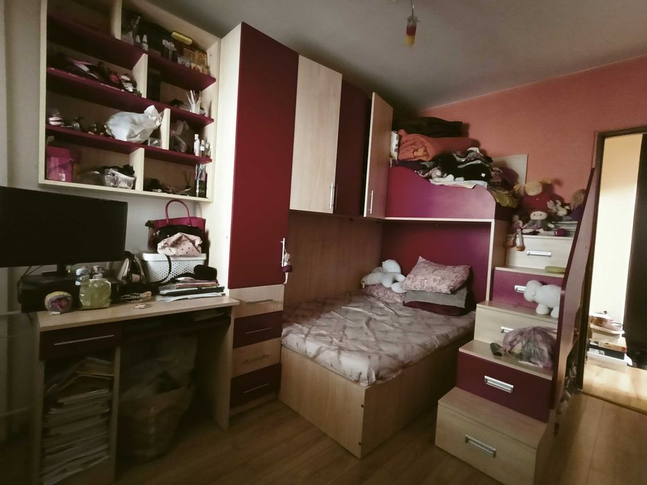 Mobila copii cu paturi suprapuse