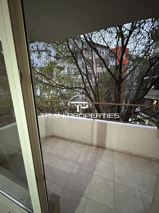 Дава се под наем Тристаен апартамент в Варна, Погреби - 80 кв.м за 450 € - Снимка #12