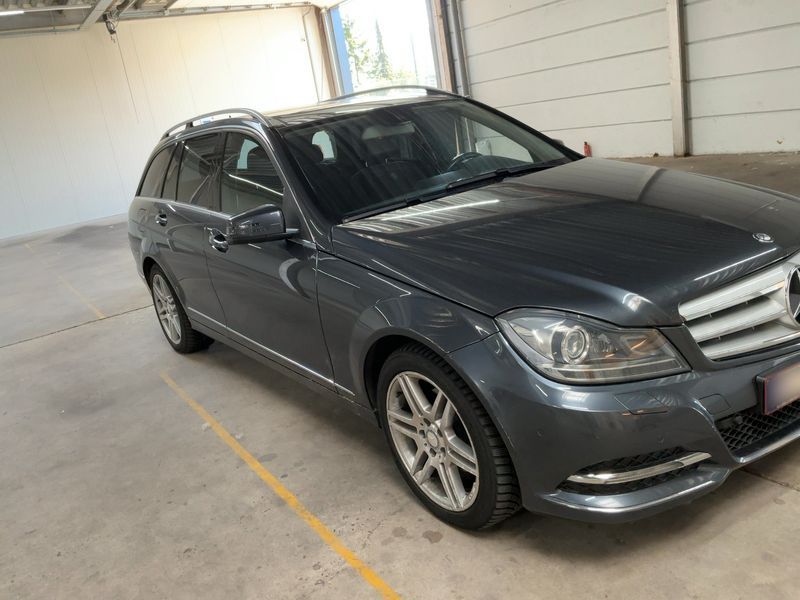 Mercedes-Benz C-Klasse C 220 CDI T BlueEfficiency Avantgarde 2013