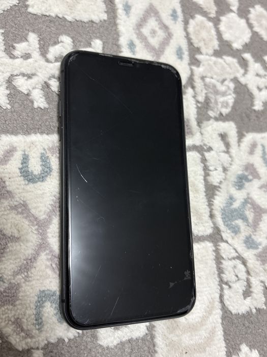 IPhone 11 68% черный цвет б/у