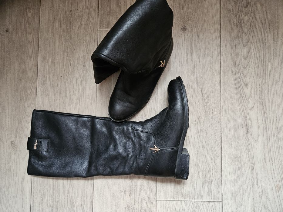 Продам зимние сапоги