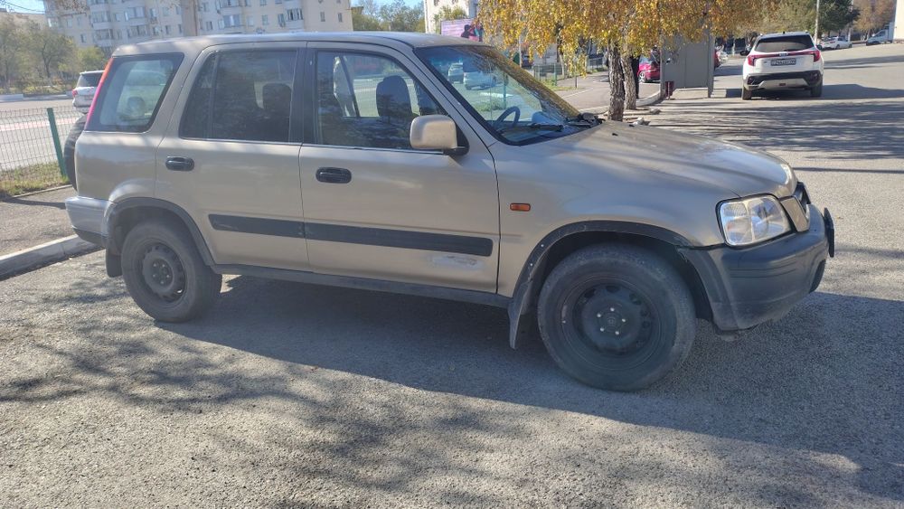 Срочно продам Honda CR-V RD1