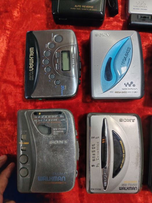 Кассетные плееры Sony Walkman, Panasonic