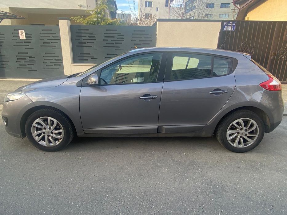 RENAULT Megane