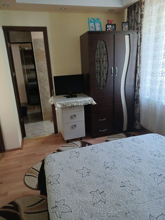 Inchiriez apartament 2 camere